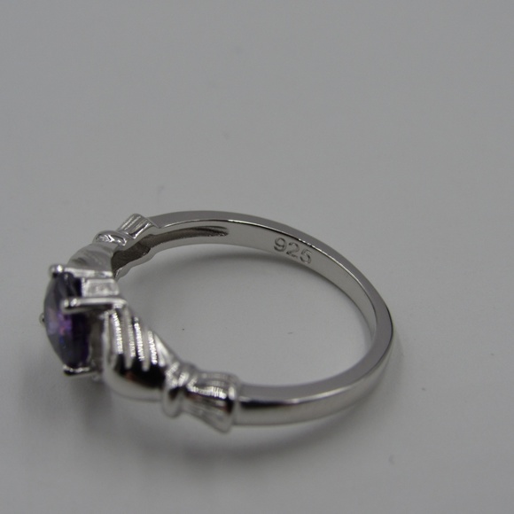 Sterling Silver Purple Heart CZ Diamond Irish Ring - Picture 4 of 5